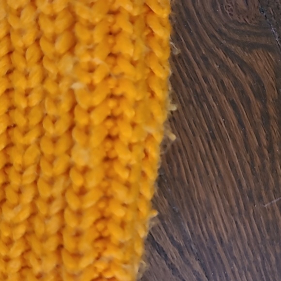 H&M Wool Blend Knit - Picture 6 of 7